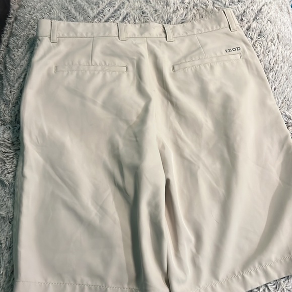 Izod men’s golf shorts - Picture 4 of 4